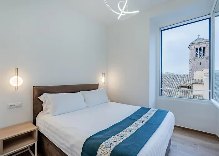 Belltower Elegans Gasthuis 4*