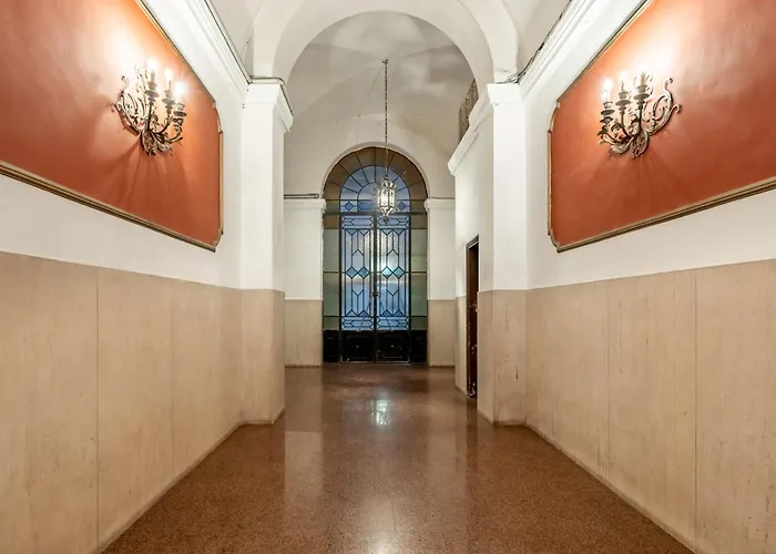 Belltower Elegans 4* Roma
